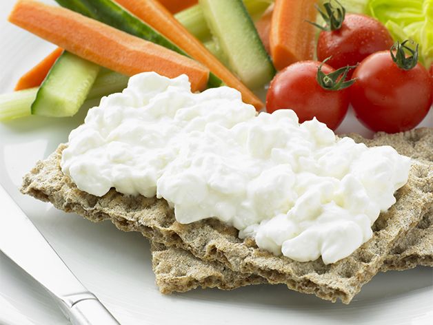 Healthy breakfast: cottage cheese