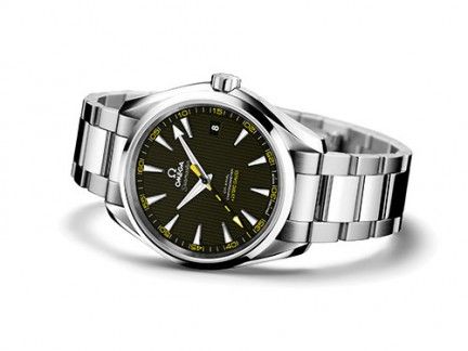 Product, Analog watch, Watch, Photograph, White, Glass, Watch accessory, Fashion accessory, Font, Metal, 