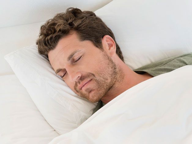 Snooze more to lose more weight, research reveals