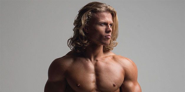 Human, Hairstyle, Skin, Human body, Bodybuilder, Chin, Shoulder, Chest, Standing, Joint, 