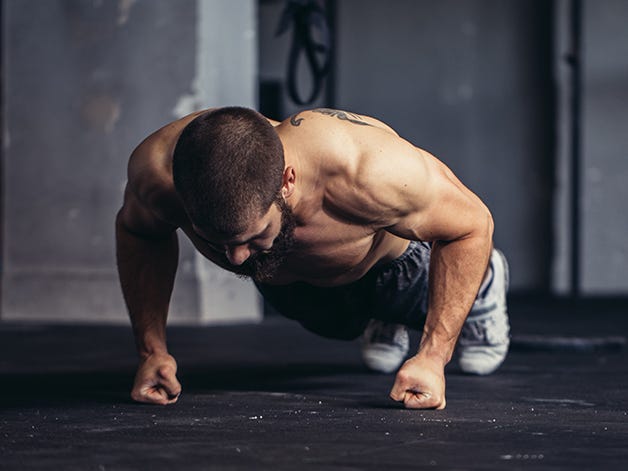 Bodyweight Workout: Build Your Chest, Shoulders and Arms