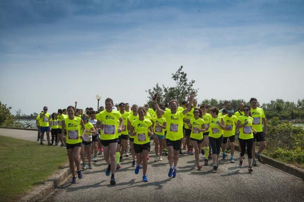 I partecipanti della App Run italiana all'isola di Albarella ( )