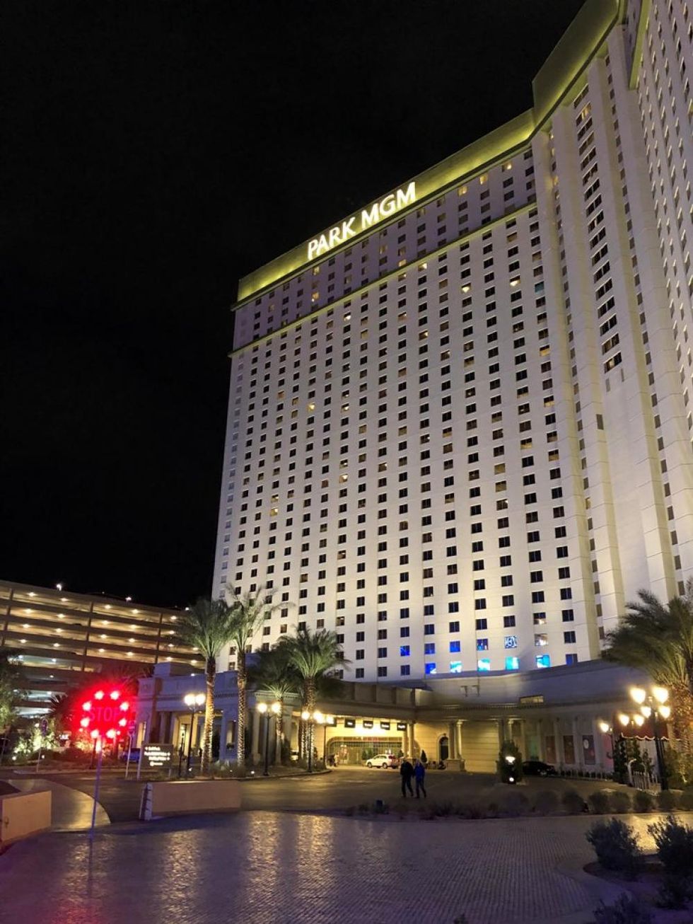 Il nostro hotel: il nuovo Park MGM (ex Monte Carlo), un albergo molto comodo con belle camere, spaziose e pulite, e dove è possibile fare il check-in comodamente anche da casa