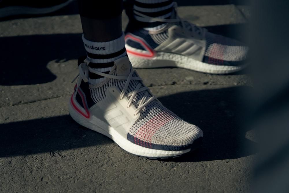 Adidas Ultraboost 19 fuori dalla gabbia