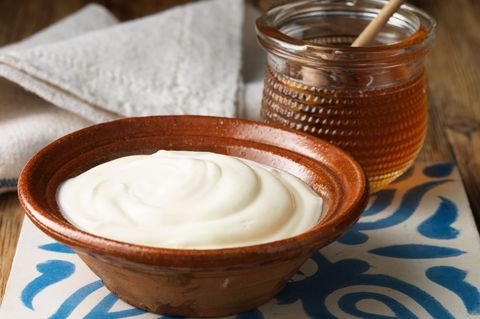 Greek yoghurt with honey