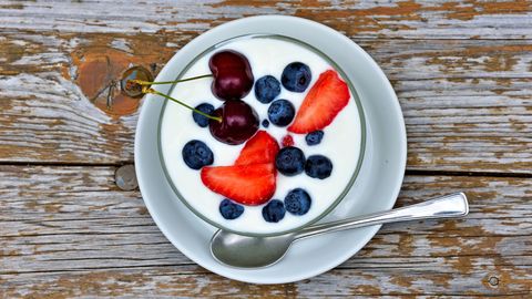 Yoghurt met fruit