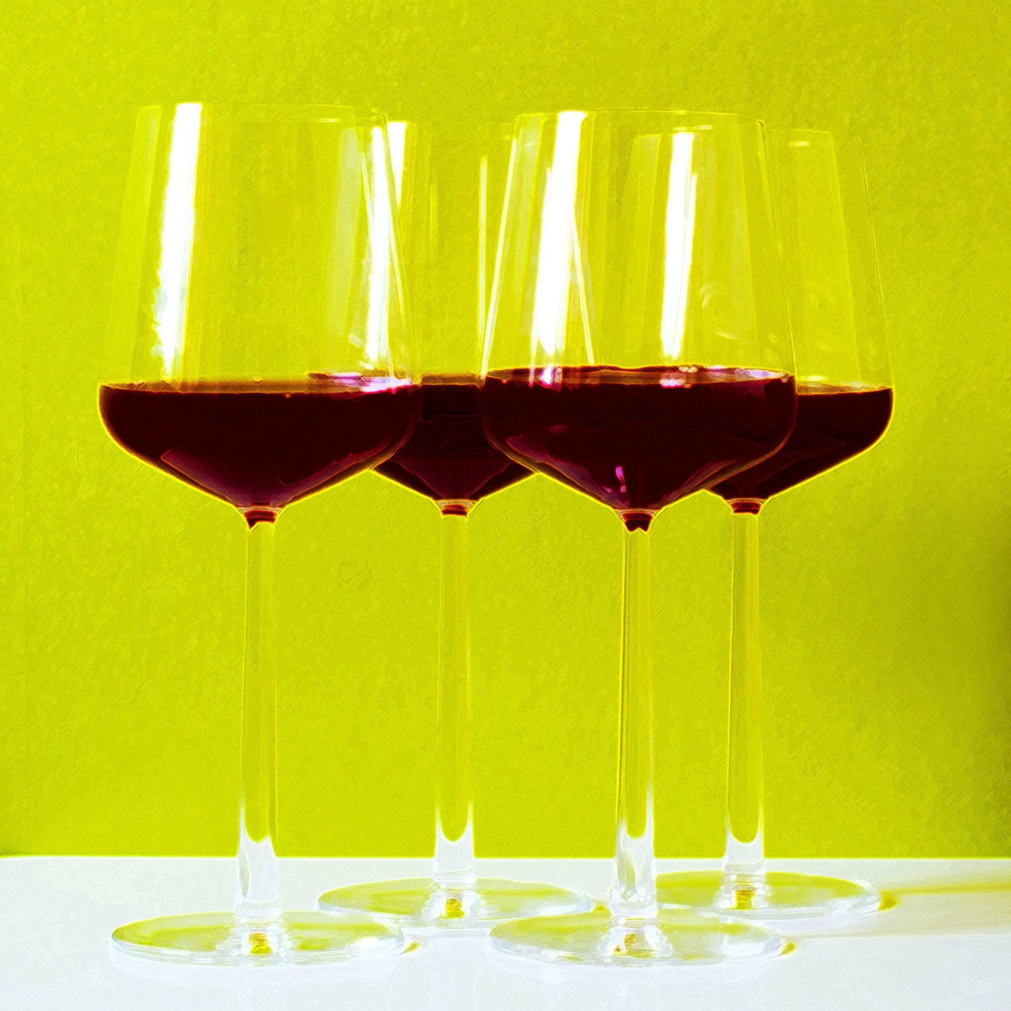 Glass, Stemware, Drinkware, Drink, Liquid, Barware, Alcoholic beverage, Dessert wine, Alcohol, Wine glass, 
