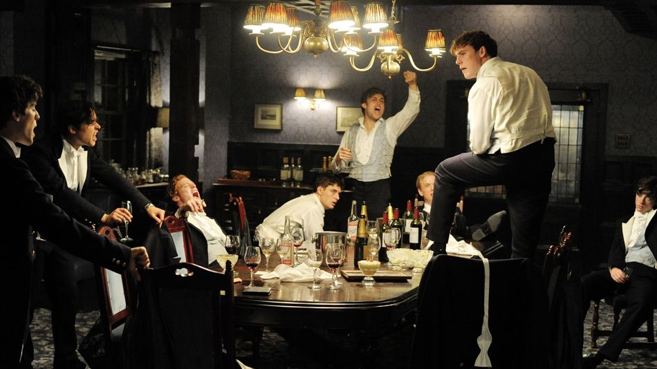 Dit zijn de vijf bizarste drinking clubs uit Oxford