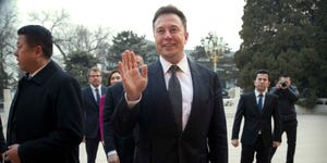 Elon Musk Wil Geen Bezittingen Meer Hebben En Zet Direct Twee Miljoenenvilla S Te Koop
