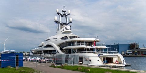 Luxury yacht, Yacht, Boat, Vehicle, Ship, Naval architecture, Water transportation, Watercraft, Motor ship, Passenger ship, 