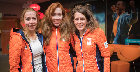 Orange, Product, Team, Outerwear, Event, Jacket, Competition, 