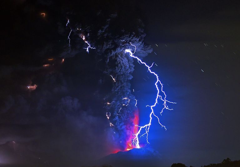 Watch Chile’s Calbuco Volcano Erupt for the First Time in 42 Years