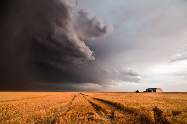 Twister Tech: 5 Ways to Spot Tornadoes Early