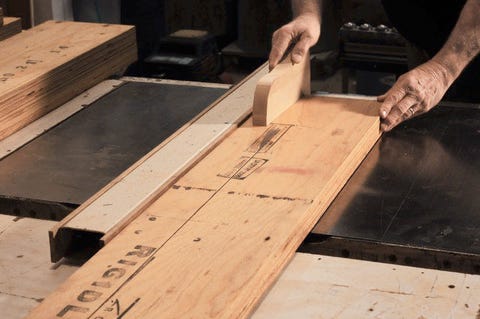 How to Build This DIY Workbench