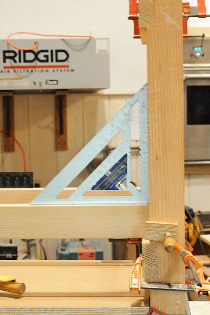 How to Build This DIY Workbench