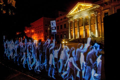 Night, Light, Crowd, Midnight, Metropolis, Town square, Column, Dance, Water feature, 