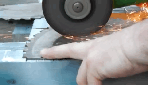 This Meat Cleaver Used to Be a Dull Saw Blade