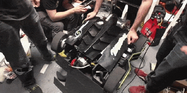 Peering Inside the Glorious Guts of a BattleBot