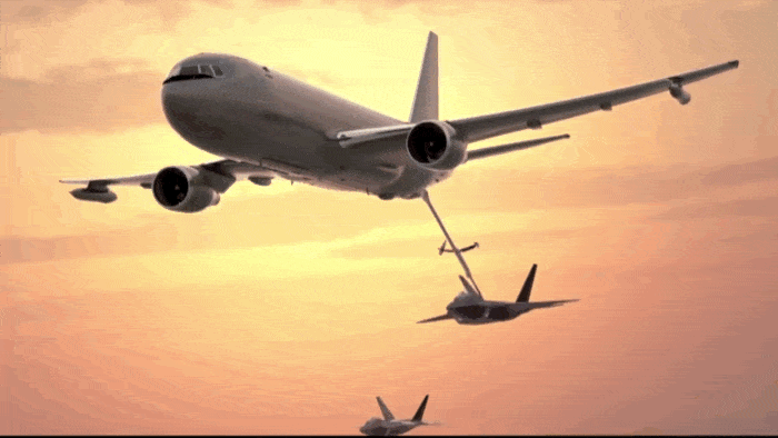 1440526932-airforce-slow.gif?crop=1xw:0.