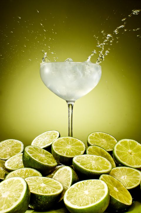 Lemon, Green, Citrus, Glass, Meyer lemon, Fruit, Sweet lemon, Liquid, Stemware, Lemon peel, 