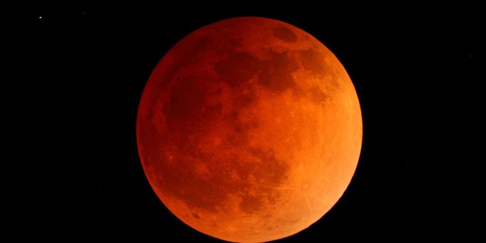 minecraft red sun and lunar moon