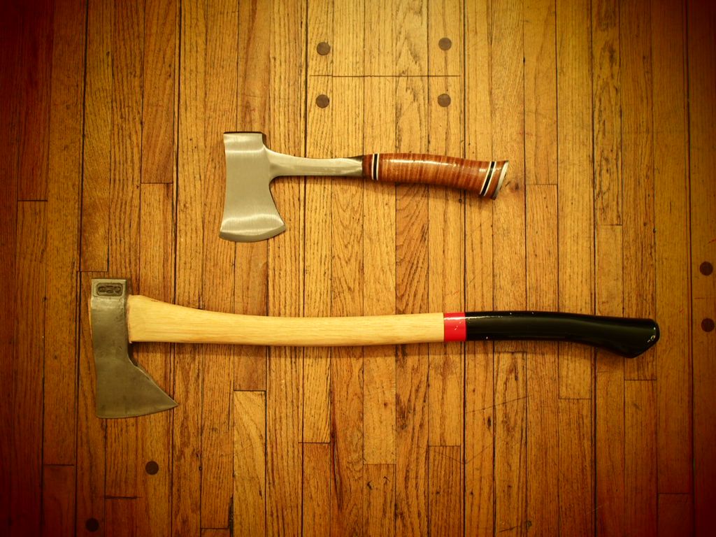 The Difference Between An Axe And A Hatchet Explained