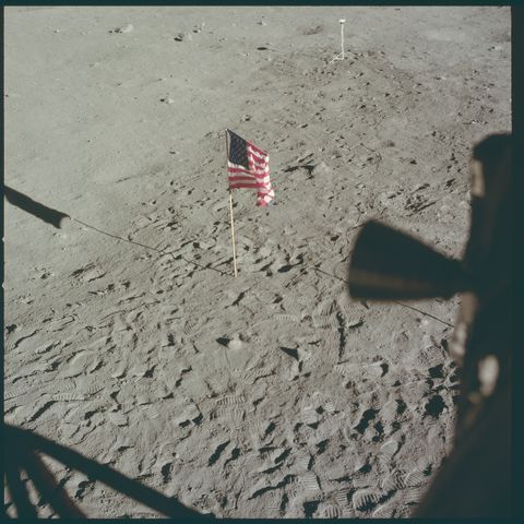 Flag, Line, Flag of the united states, Carmine, Parallel, Tints and shades, Shadow, Sand, Memorial day, 