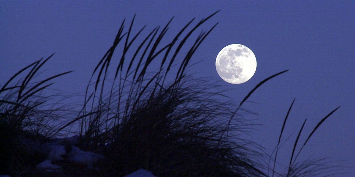 Full Why a Full Moon Could Make Coastal Flooding Worse During This Weekend's