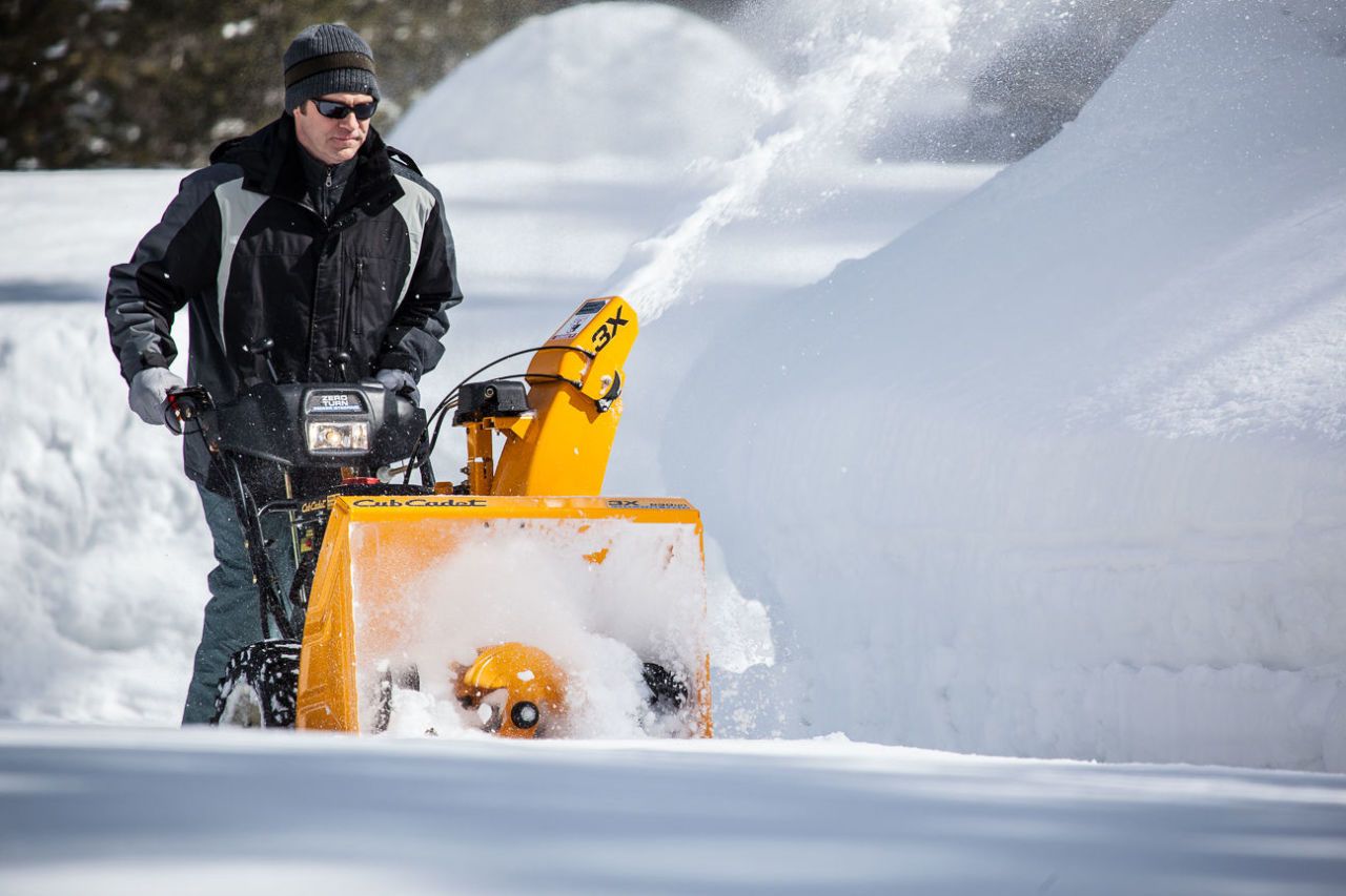 How to Choose a Snow Blower The Best Snow Blower