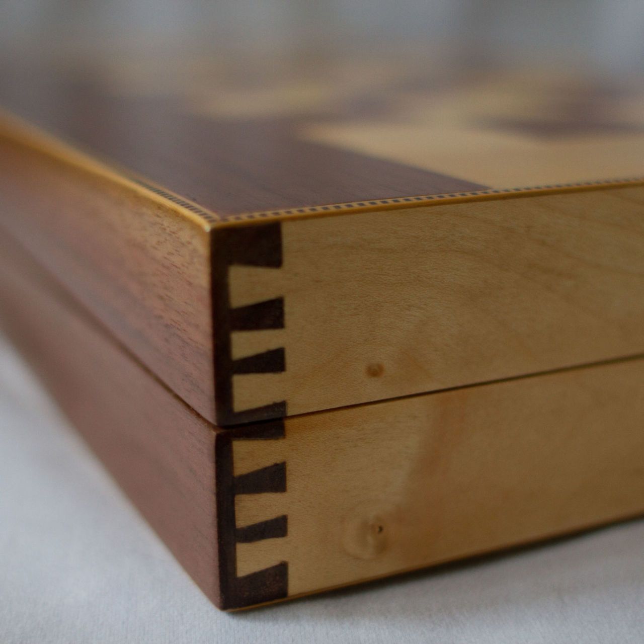 How to Cut Beautiful Hand-Cut Dovetails, Per a Master Woodworker