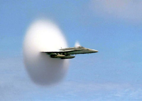 The Famous Sonic Boom Photo That Doesn't Actually Show a Sonic Boom