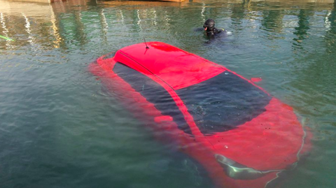 GPS Told This Woman To Drive Into a Lake, So She Did