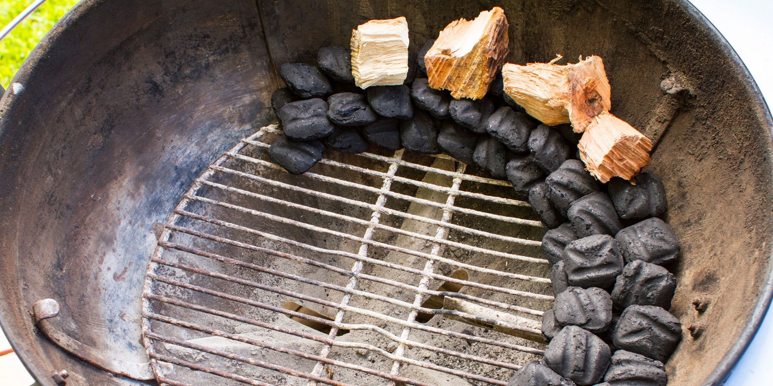 How to light outlet a weber charcoal grill