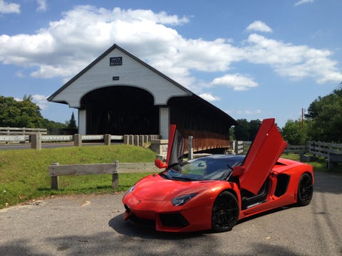 7 Things You Learn After Driving A Lamborghini For Week Image