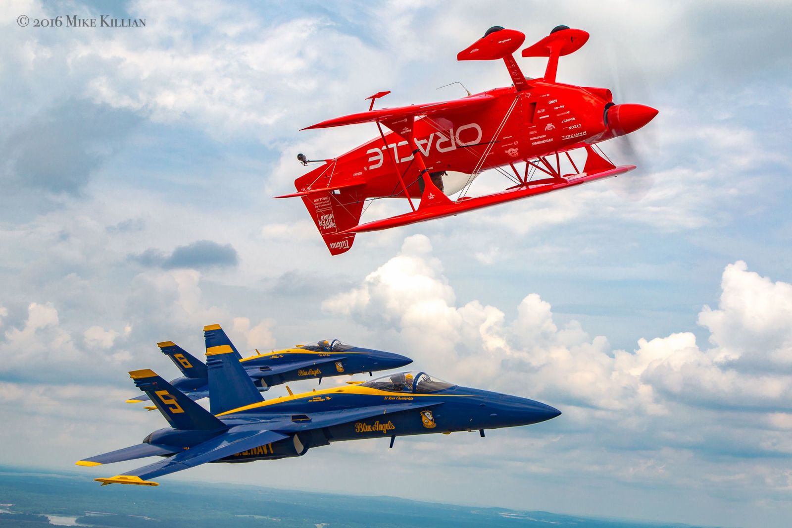 Air Show Photographers Made This Video Tribute to a Fallen Blue Angel