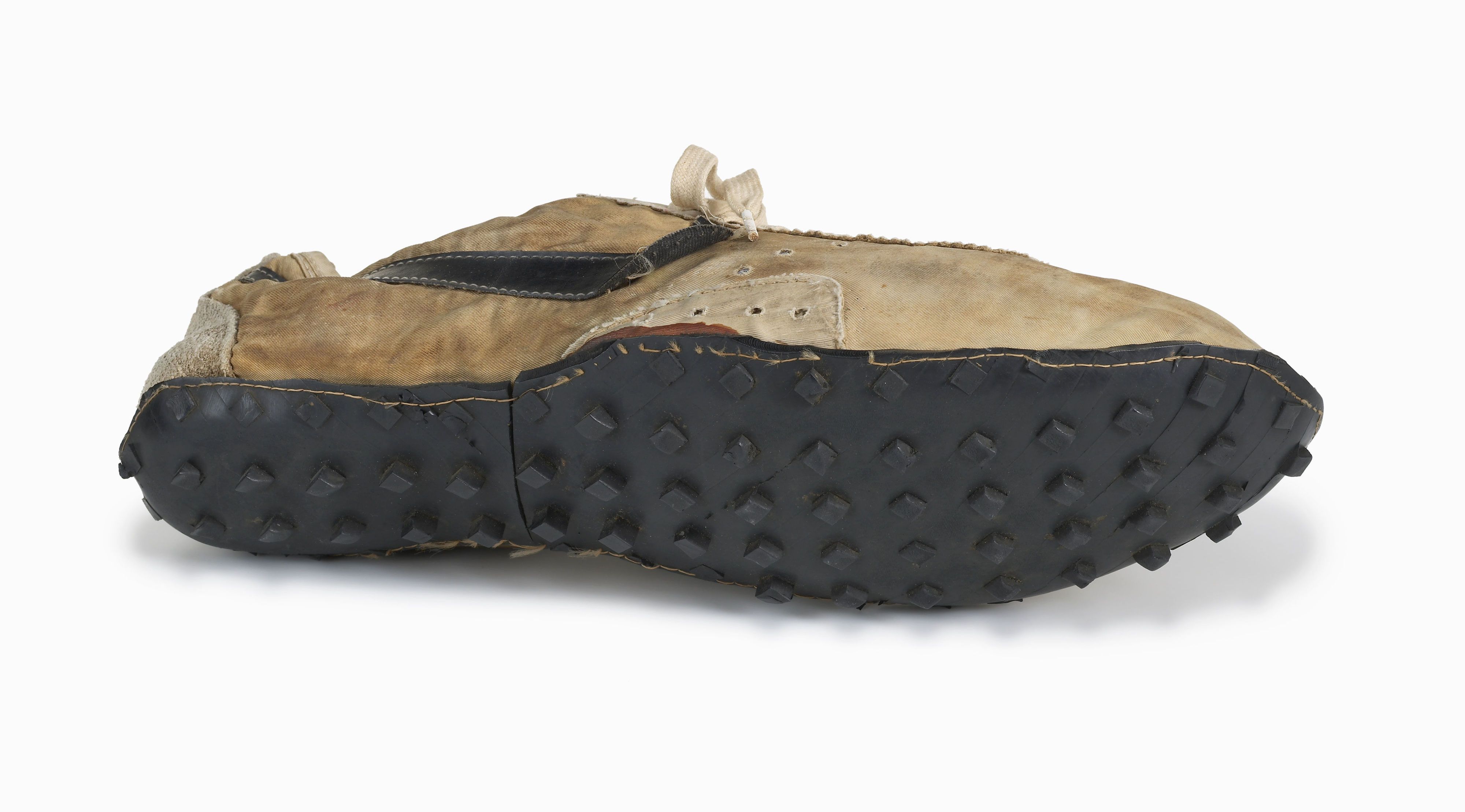 waffle bottom track shoes