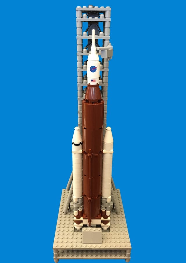 A NASA Engineer Needs Your Help to Make the SLS Rocket a Lego Set