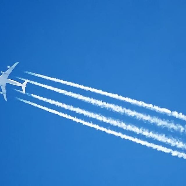 Chemtrails Aren't Real, In Case You Were Wondering