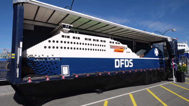 Behold a 40-Foot 3-Ton Ship Made of Legos