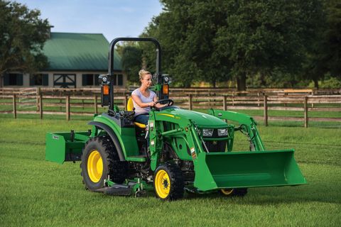 John Deere Expands Its Lineup Of Compact Utility Tractors 3025e 32r 38r