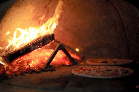 How To Build A Diy Wood Burning Brick Pizza Oven