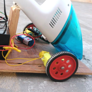 Circuit Digest DIY Roomba