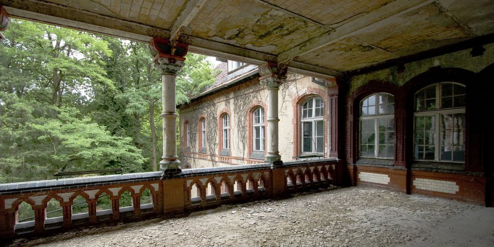 abandoned hospitals, beelitz-heilstätten hospital, abandoned places