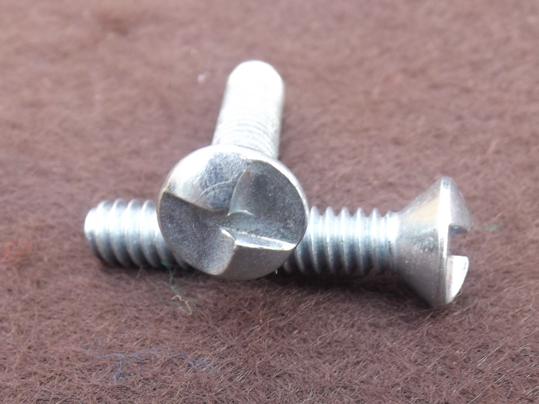 Pentalobe screw - Wikiwand