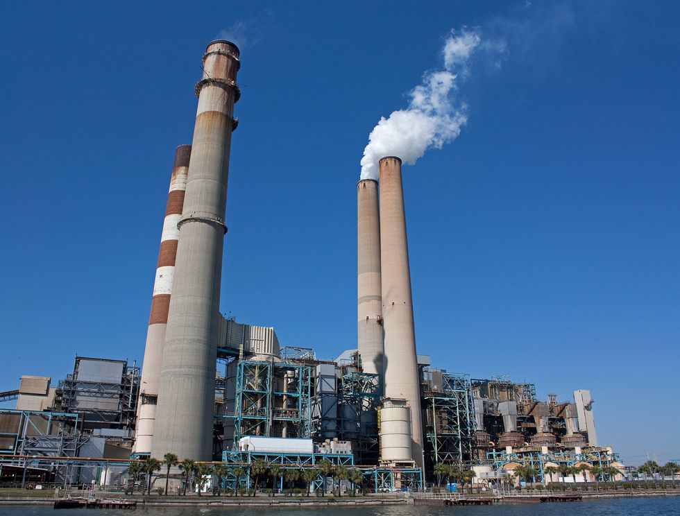Infrastructure, Architecture, Industry, Factory, Liquid, Engineering, Chimney, Smoke, Power station, Cylinder, 