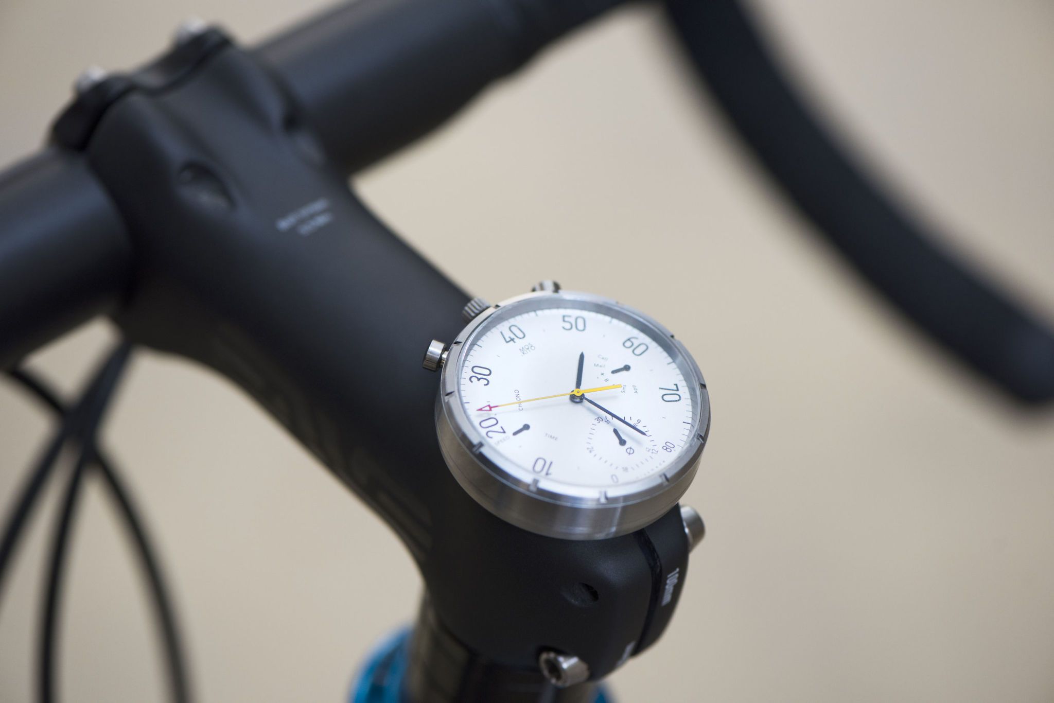 Smartwatch bike store