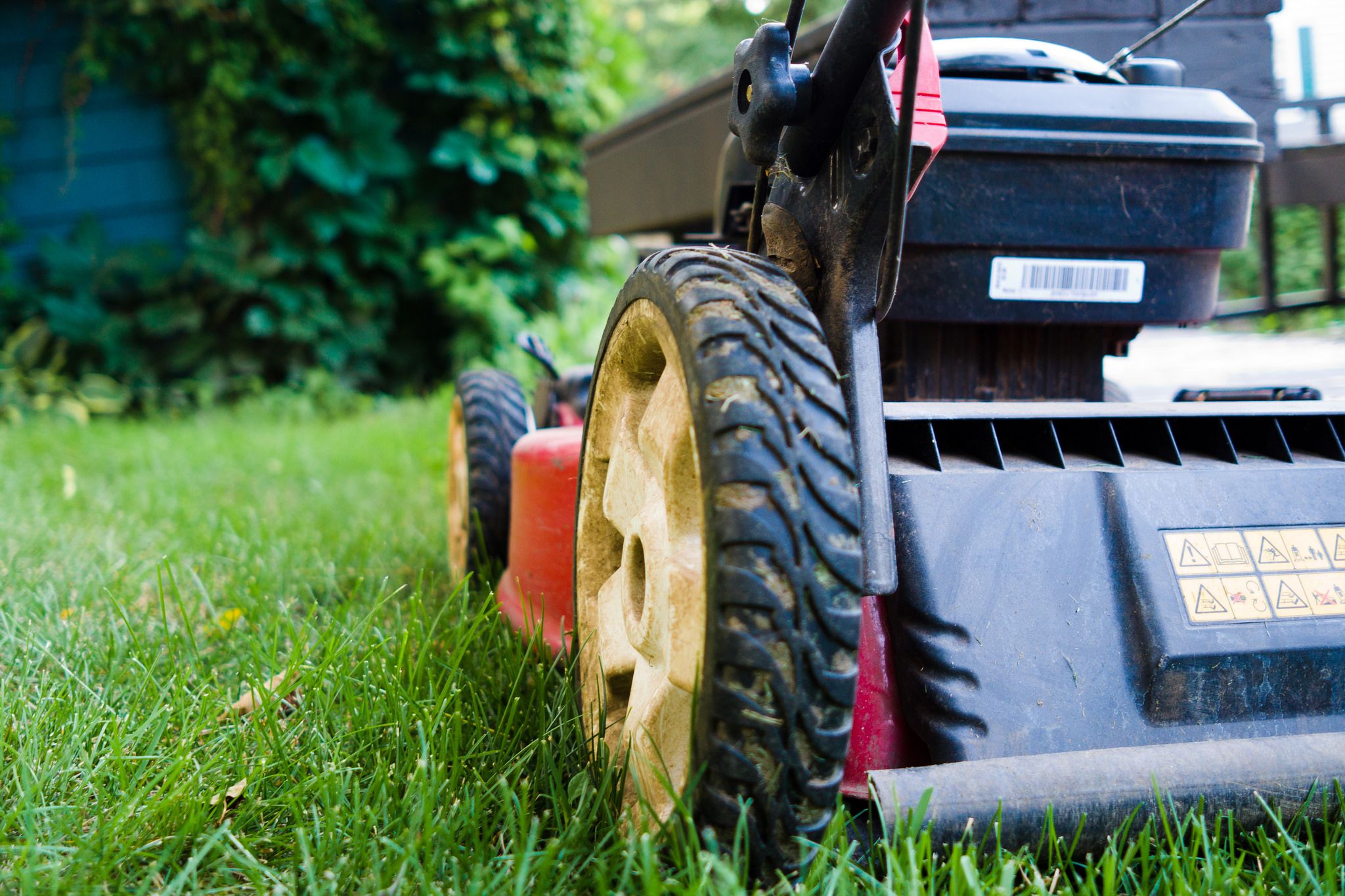 How to Repair Your Lawn Mower  Lawn Mower Maintenance