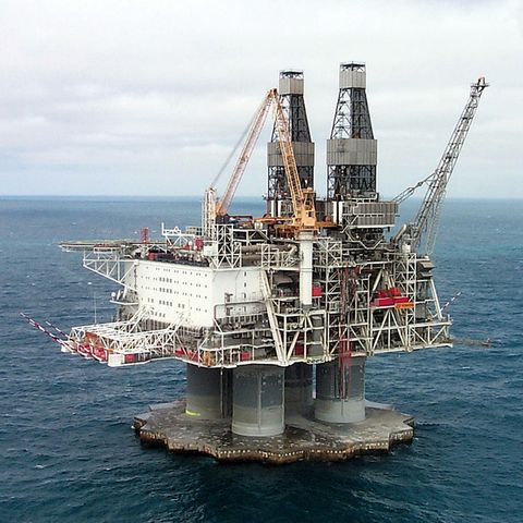 Liquid, Water, Ocean, Offshore drilling, Sea, Machine, Drilling rig, Oil rig, Ship, Semi-submersible, 
