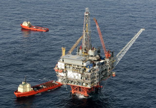 7 of the World's Biggest and Baddest Offshore Structures