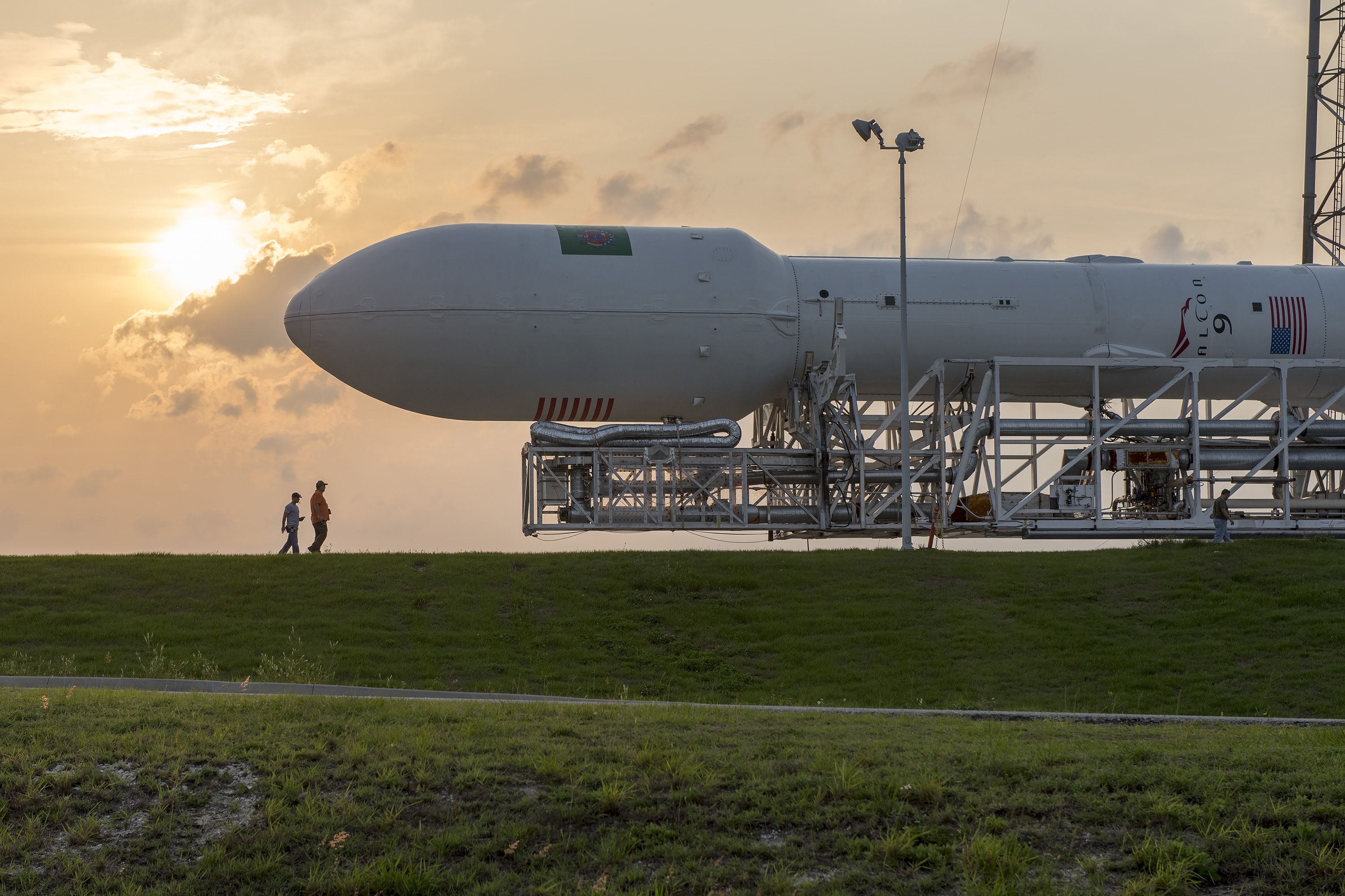 Persistence and Changes in SpaceX Plans 8 Persistence and Changes in SpaceX Plans 100